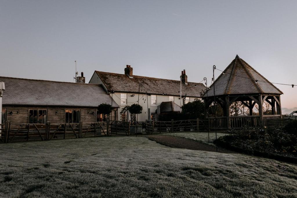 The Ferry House Bed & Breakfast Eastchurch Exterior foto